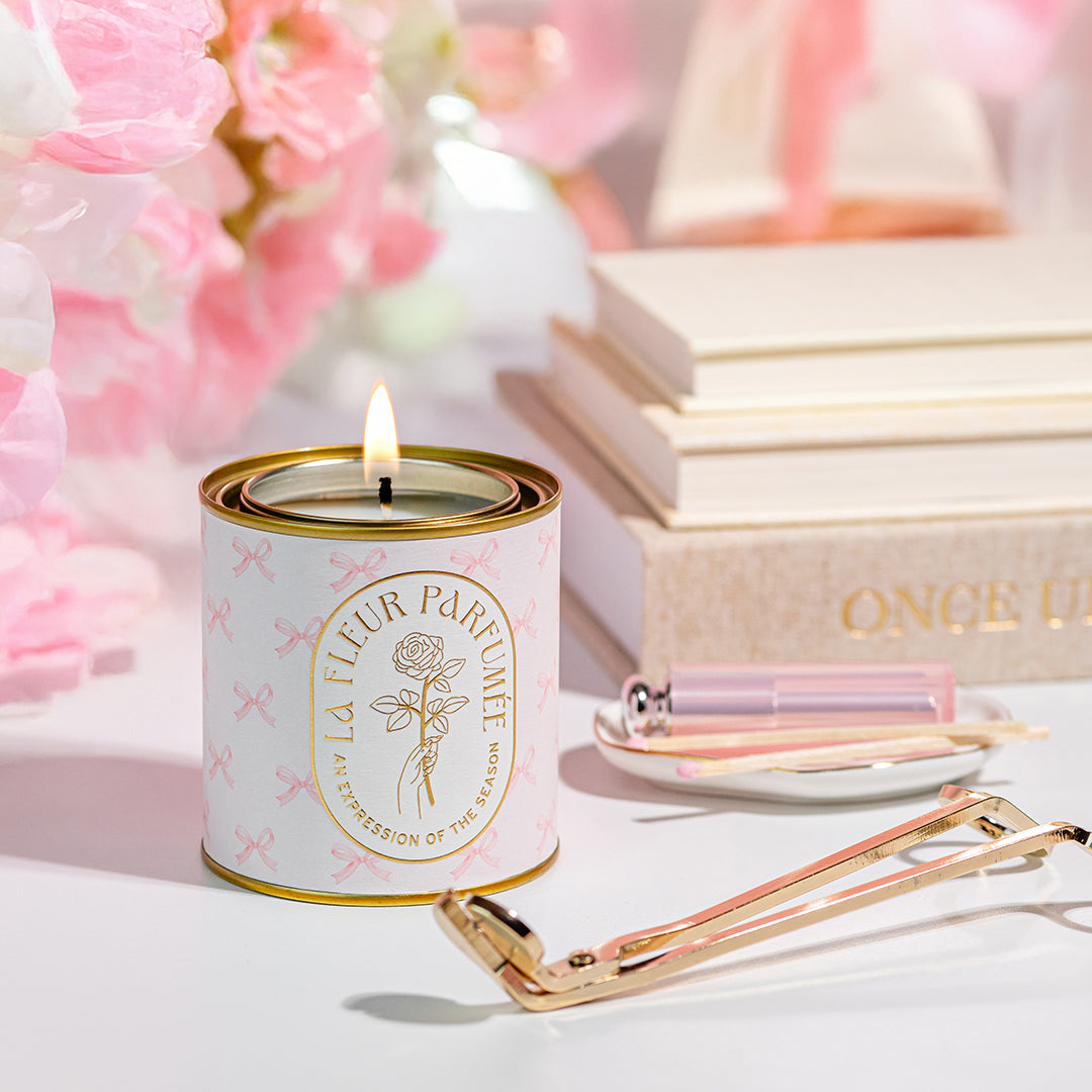 La Fleur Candier luxury clean-scent candle with soft floral notes. Made in the USA with natural soy wax, cruelty-free and phthalate-free—an elegant and thoughtful romantic gift for her.