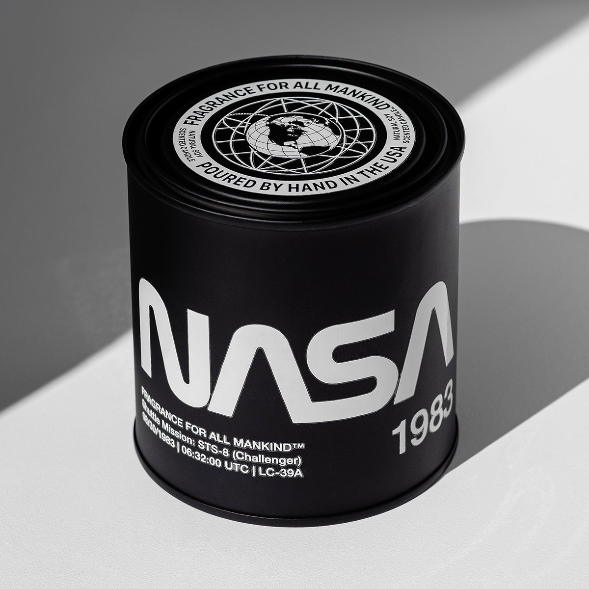 Premium NASA 1983 Candle Gift Box – The Ultimate fathers day or Birthday Gift for husband, boyfriends, & Space Enthusiasts