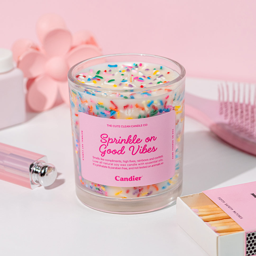 Candier Sprinkle On Good Vibes vanilla cake candle – Hand-poured soy wax with creamy vanilla, sweet sugar, and candy sprinkles